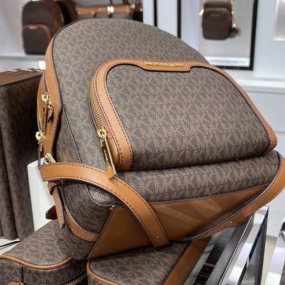 Michael Kors Backpack Bag Jaycee Md Backpack Brown Braun 35S2G8TB2B - Picture 16 of 16